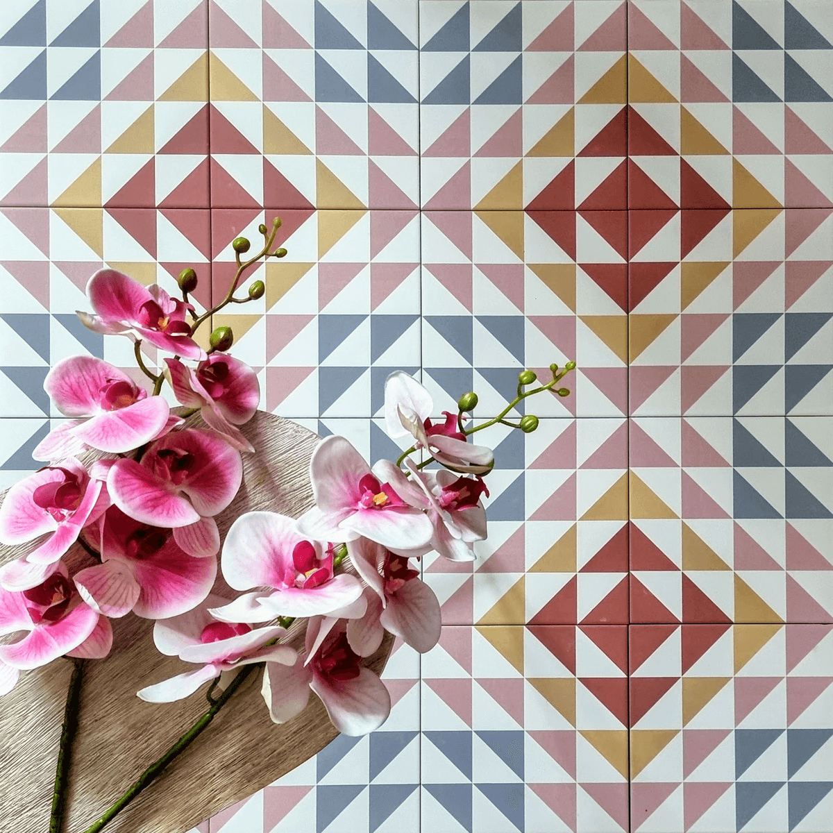 Harlequin Colours Patterned Tile 20cm x 20cm