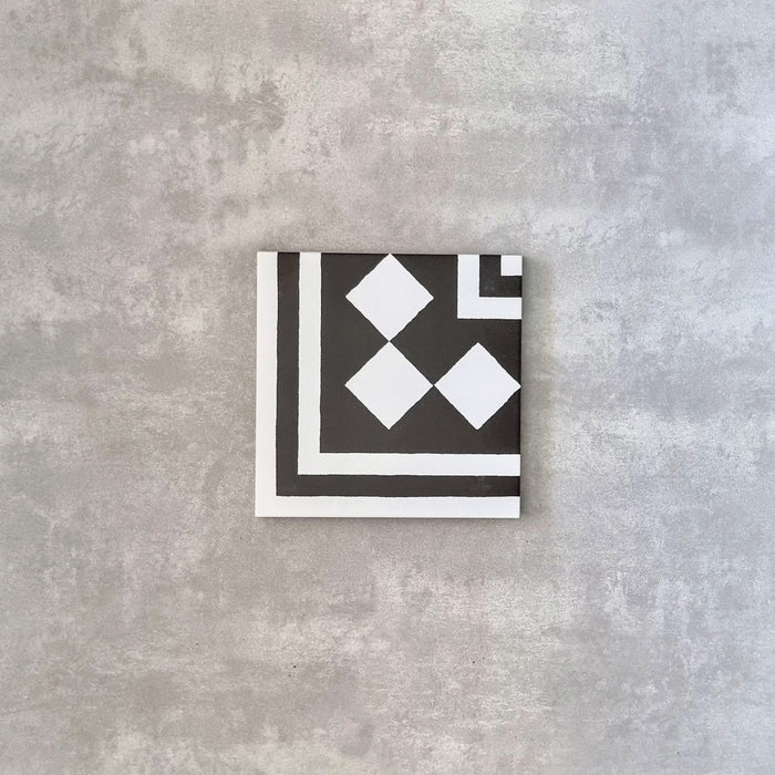 FULL TILE SAMPLE Richmond Manor White / Black CORNER 20cm x 20cm