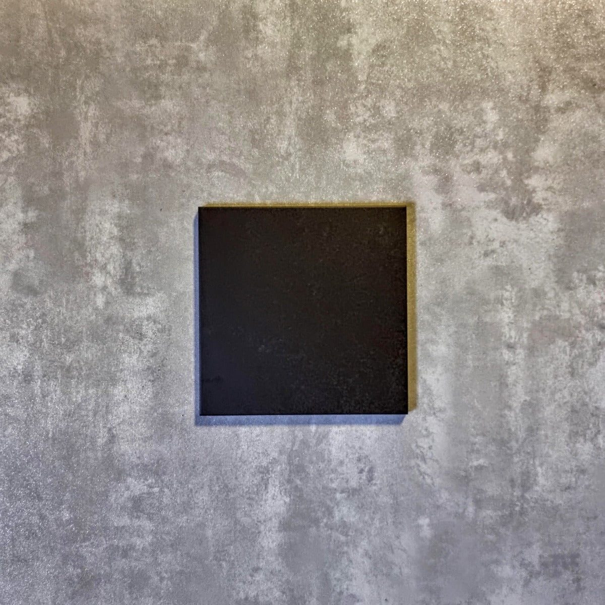 FULL TILE SAMPLE Manor PLAIN BLACK Base 20cm x 20cm