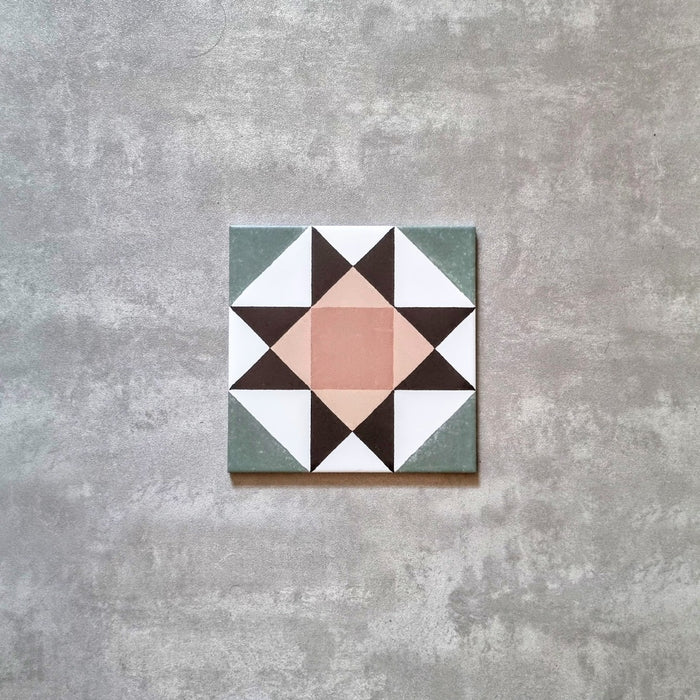 Farnham Manor Victorian Tile 20cm x 20cm