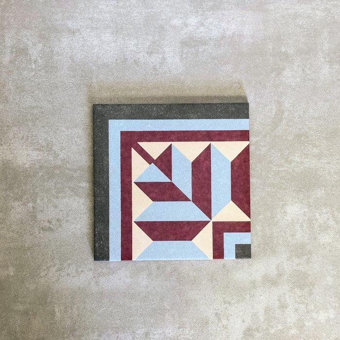 Chatsworth Manor Corner Victorian Tile 20cm x 20cm