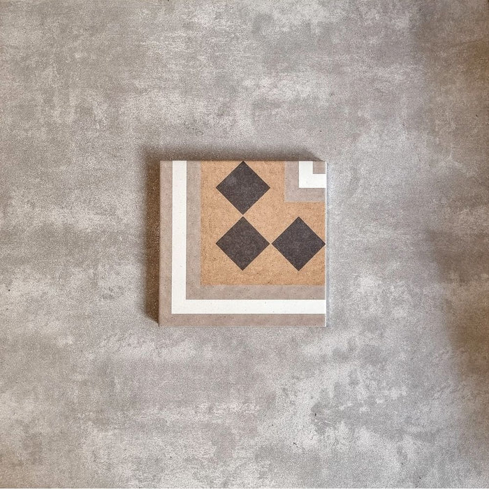 FULL TILE SAMPLE Banbury Manor CORNER 20cm x 20cm