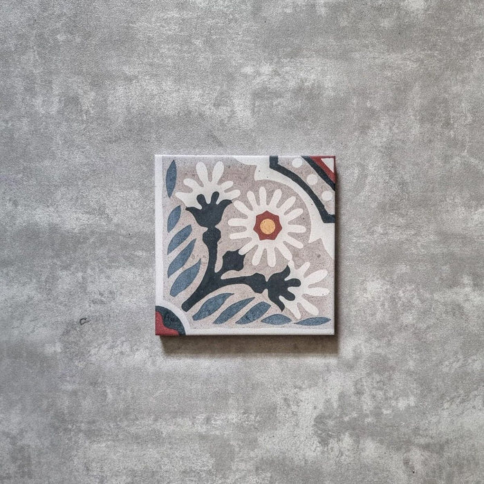 FULL TILE SAMPLE Jardin Daisy 20cm x 20cm